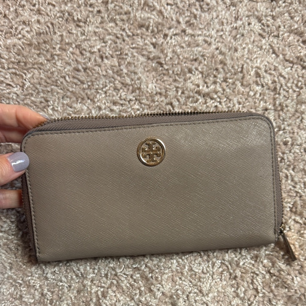 Tory Burch Beige Zip-Around Wallet